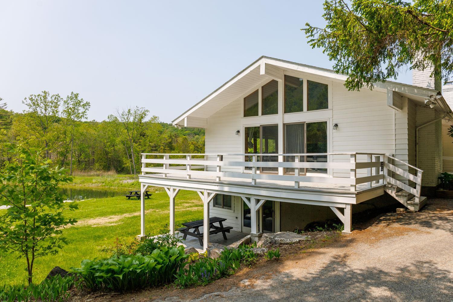 Catamount Lodging Hillsdale Exterior photo
