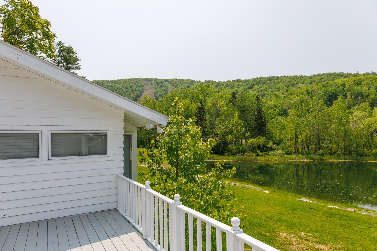 Catamount Lodging Hillsdale Exterior photo